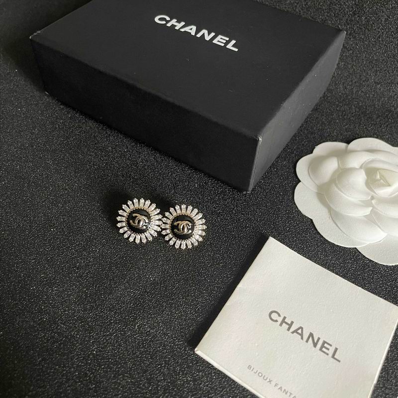 Chanel  Earring 03yxs479